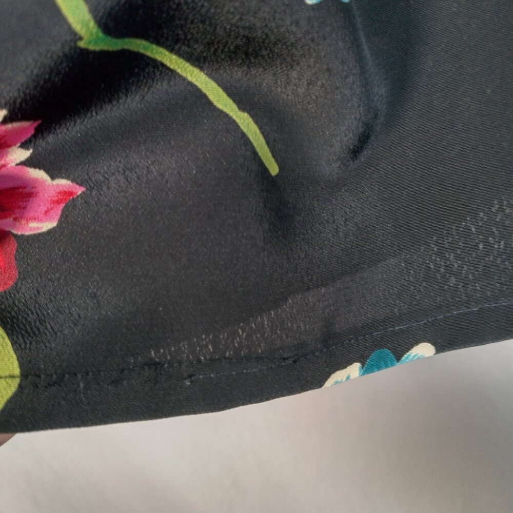 Vintage Maggie Sweet Blouse Plus Size 1X Black Floral Gold Flower Buttons - Picture 13 of 16